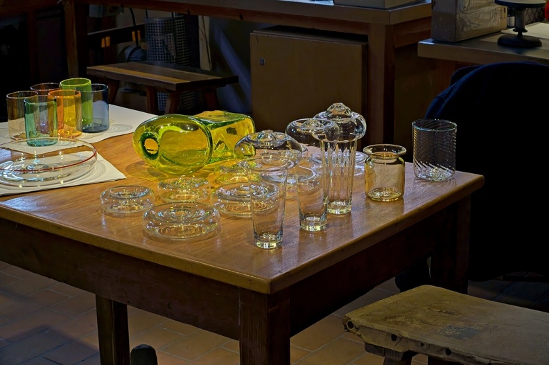 batch_64001459.jpg