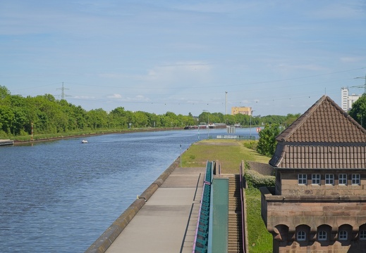 A6700980